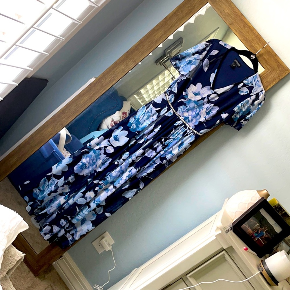 Enfocus studio dress blue flowers size 4